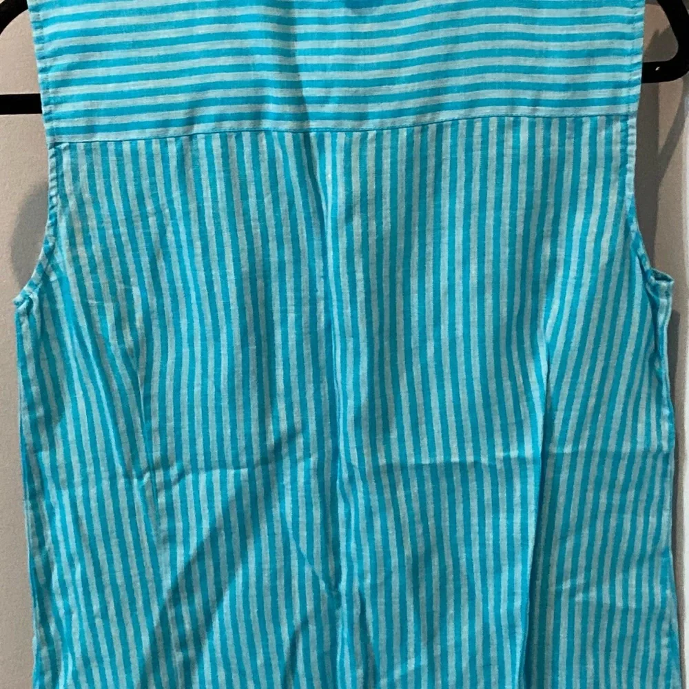 Liz Claiborne sleeveless top - Picture 4 of 4
